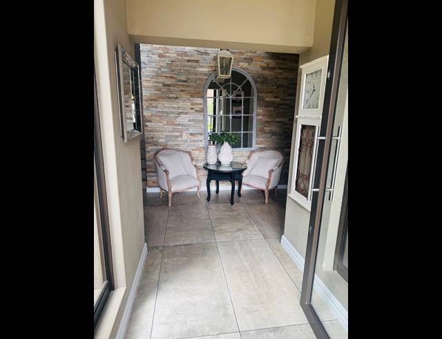6 BEDROOM HOUSE FOR SALE IN EMFULENI GOLF ESTATE